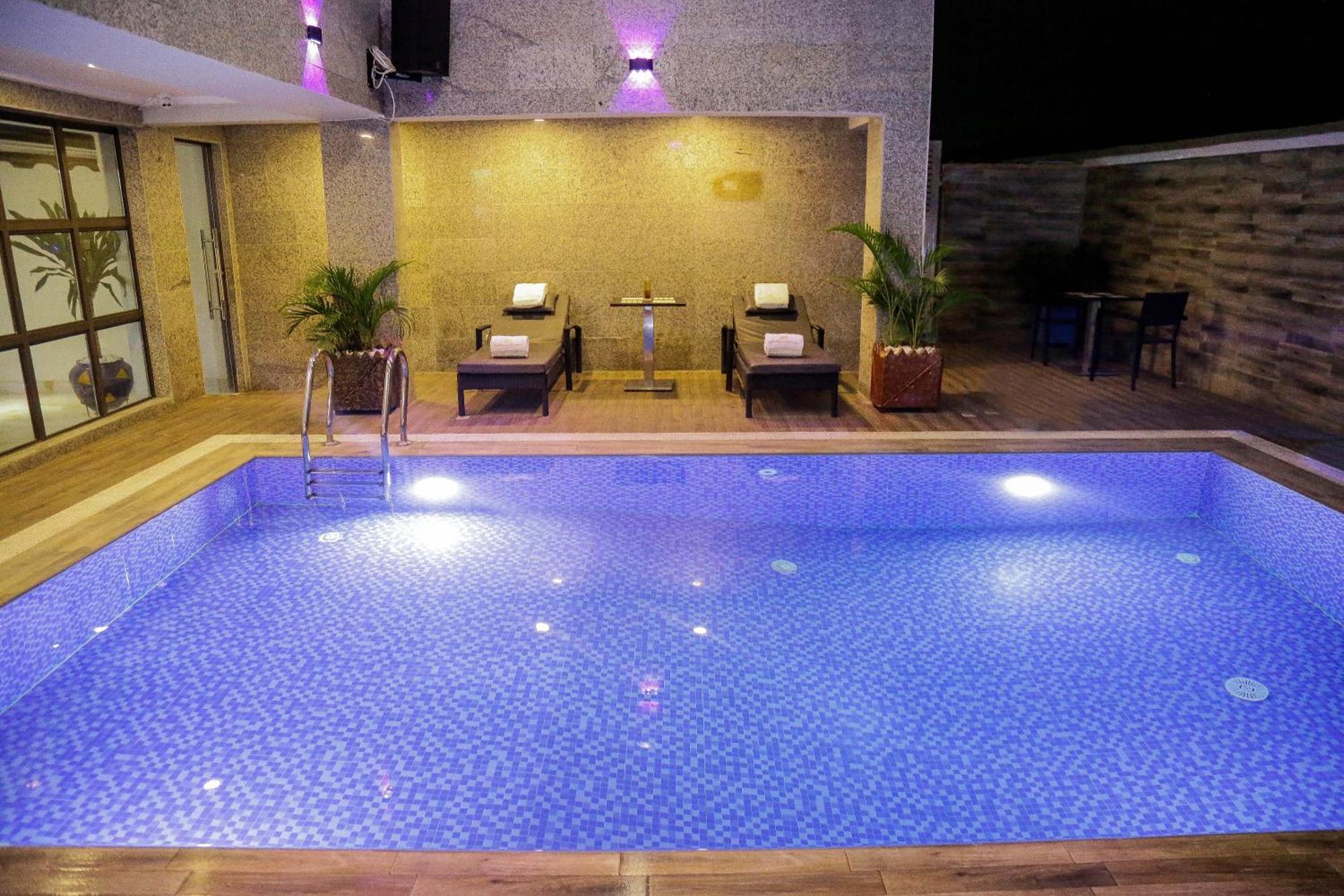 Perfecto La Villa Hotel And Suites ラゴス エクステリア 写真