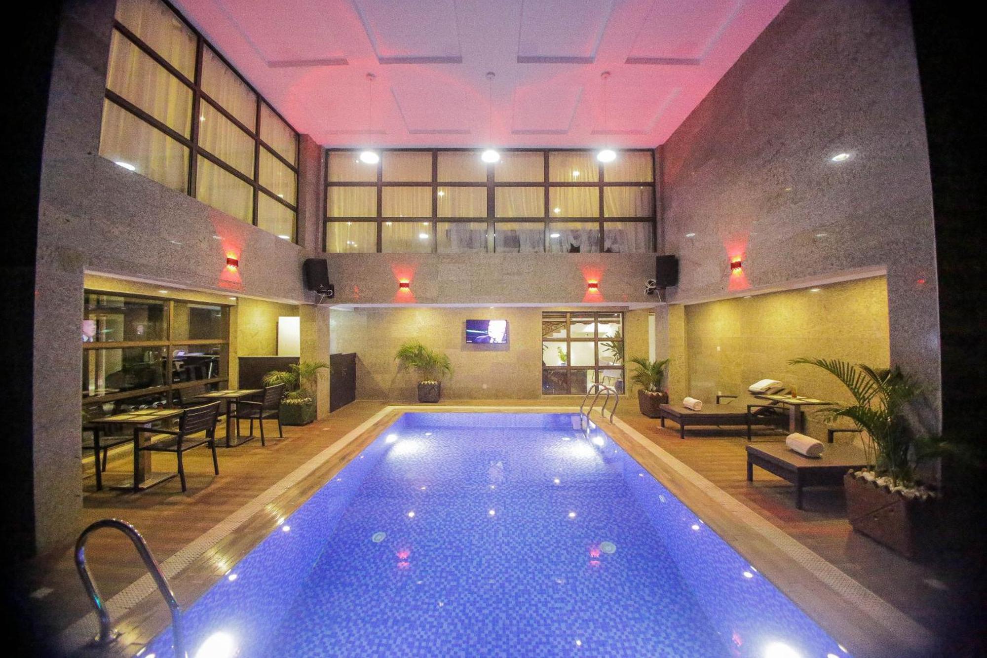 Perfecto La Villa Hotel And Suites ラゴス エクステリア 写真