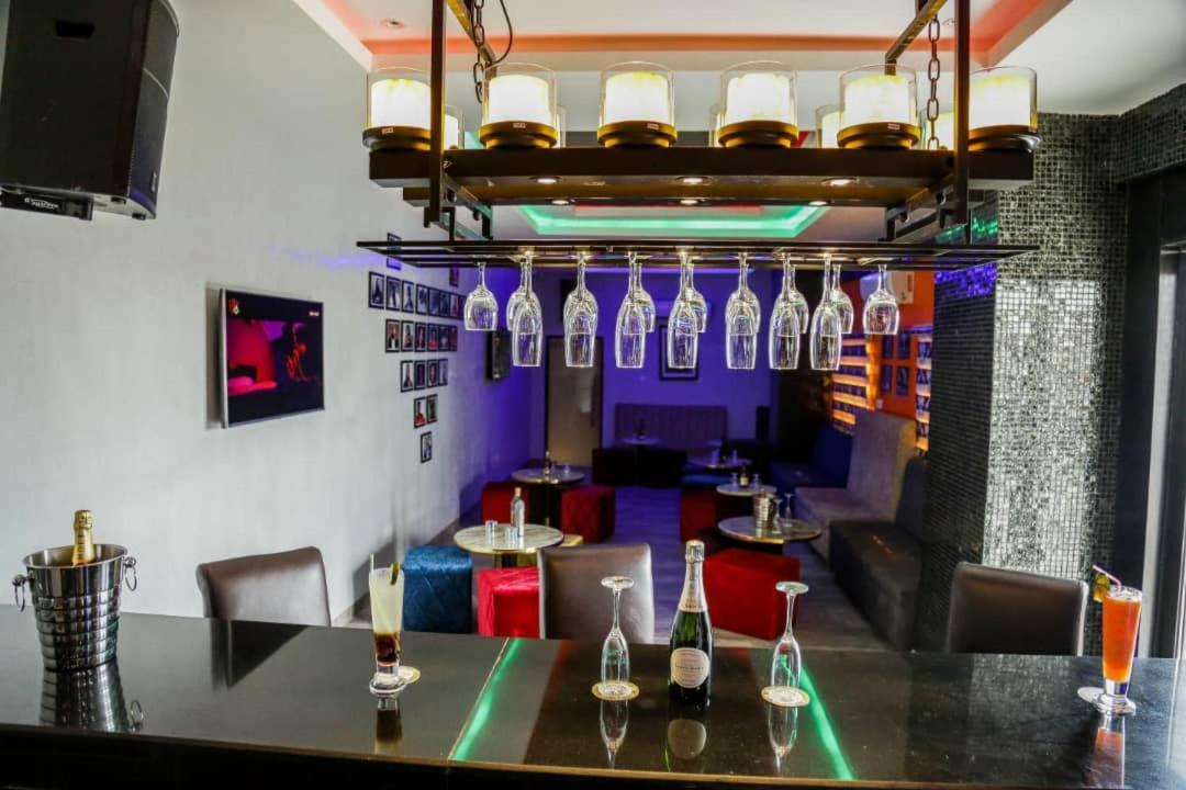 Perfecto La Villa Hotel And Suites ラゴス エクステリア 写真