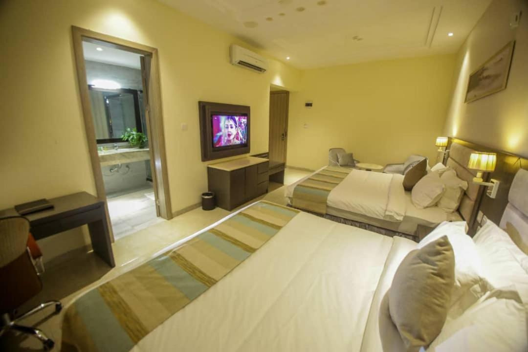 Perfecto La Villa Hotel And Suites ラゴス エクステリア 写真