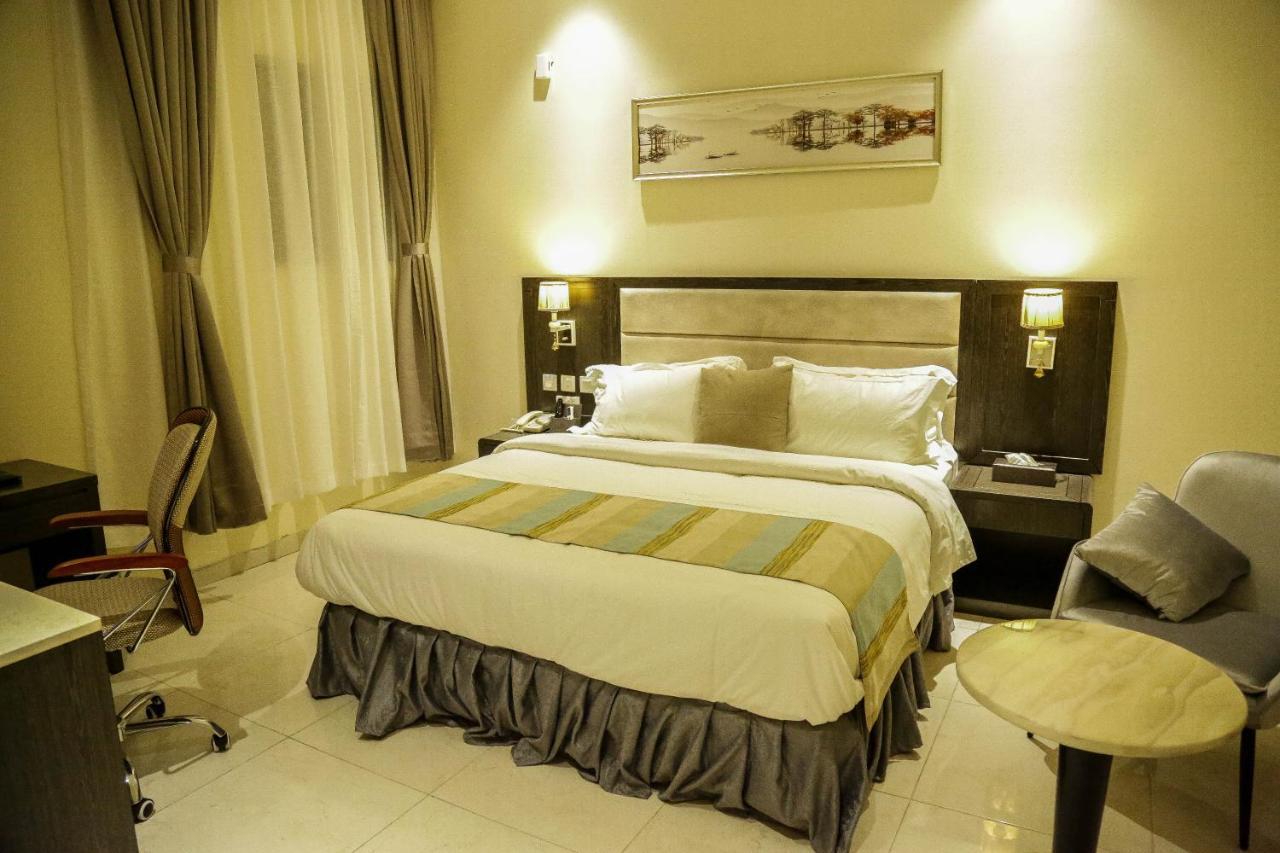 Perfecto La Villa Hotel And Suites ラゴス エクステリア 写真