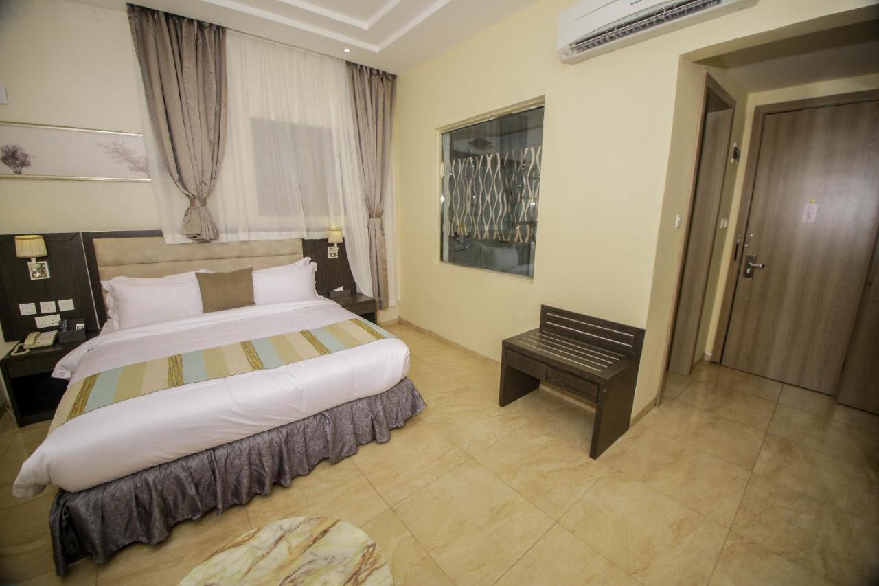 Perfecto La Villa Hotel And Suites ラゴス エクステリア 写真